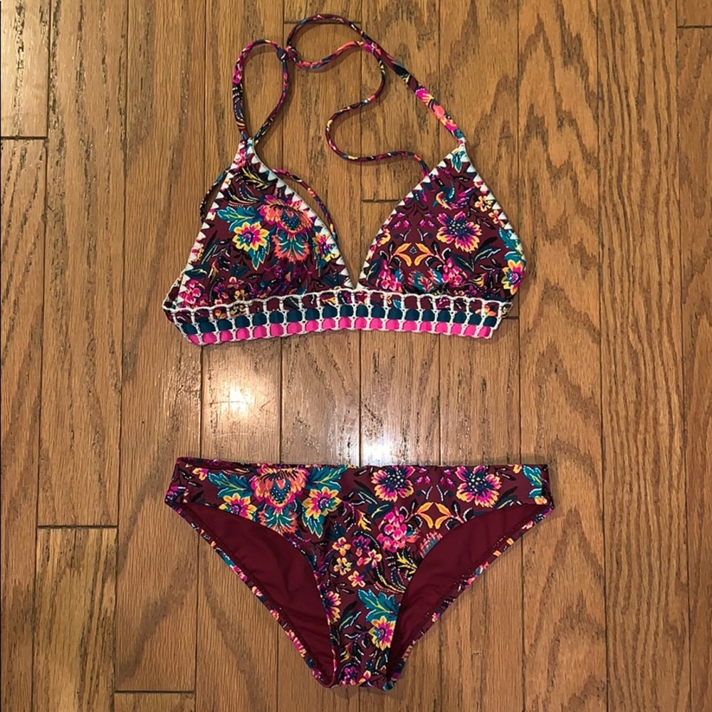 Xhileration floral bikini